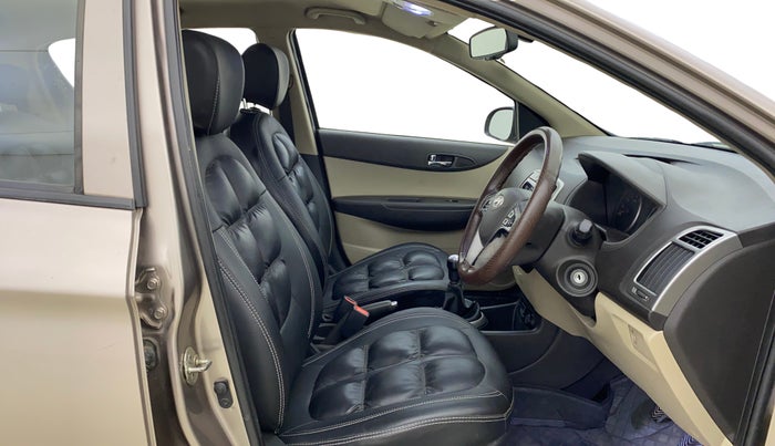 2012 Hyundai i20 SPORTZ 1.2, Petrol, Manual, 89,094 km, Right Side Front Door Cabin