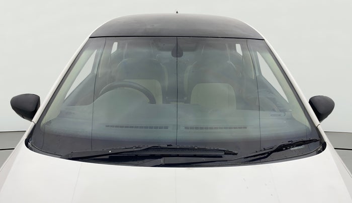 2017 Volkswagen Ameo HIGHLINE PLUS 1.5L AT 16 ALLOY, Diesel, Automatic, 1,37,489 km, Front Windshield