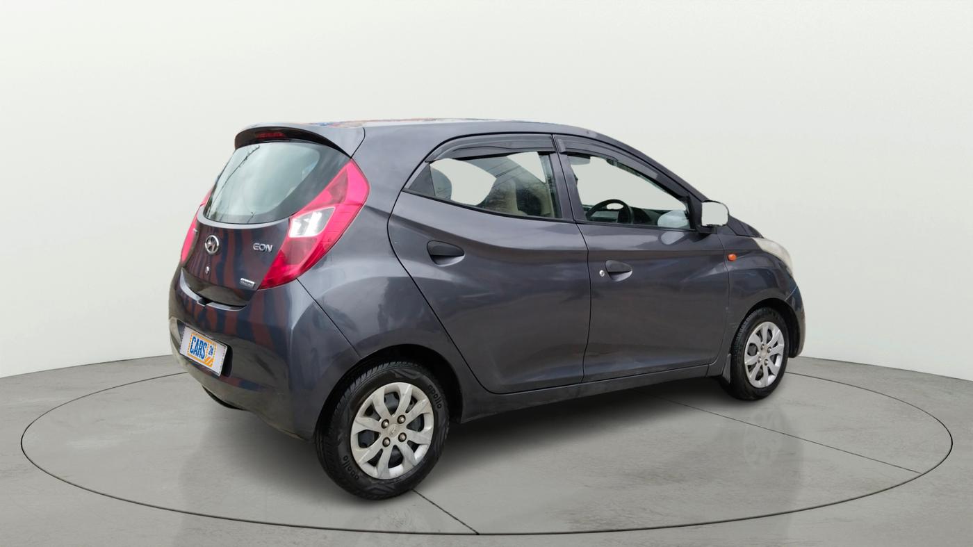 2017 Hyundai Eon MAGNA +, Petrol, Manual, 33,993 km, Right Back Diagonal