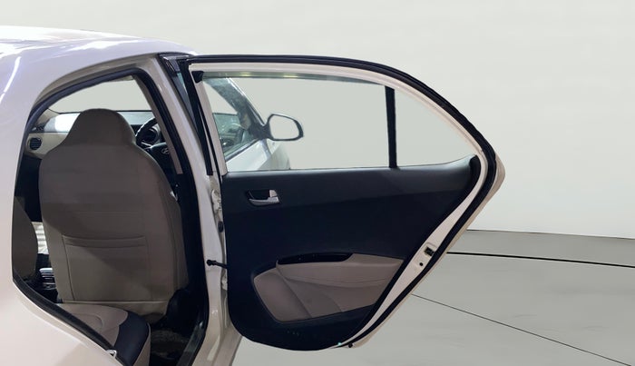 2015 Hyundai Xcent S 1.2, Petrol, Manual, 37,061 km, RHS Rear Door