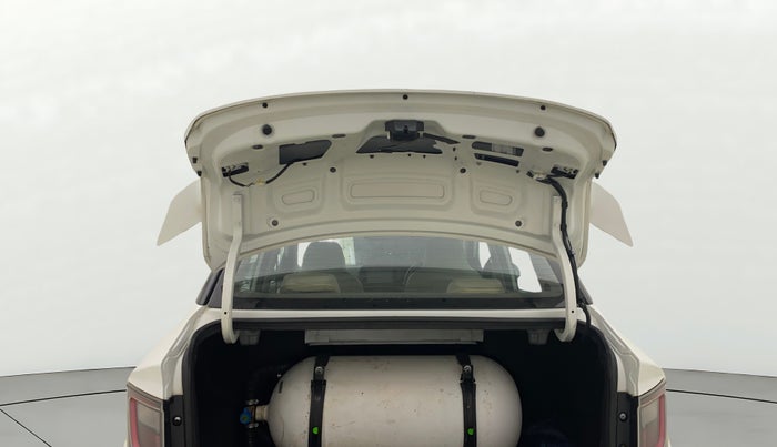 2022 Hyundai AURA SX 1.2 CNG, CNG, Manual, 1,22,124 km, Boot Door Open