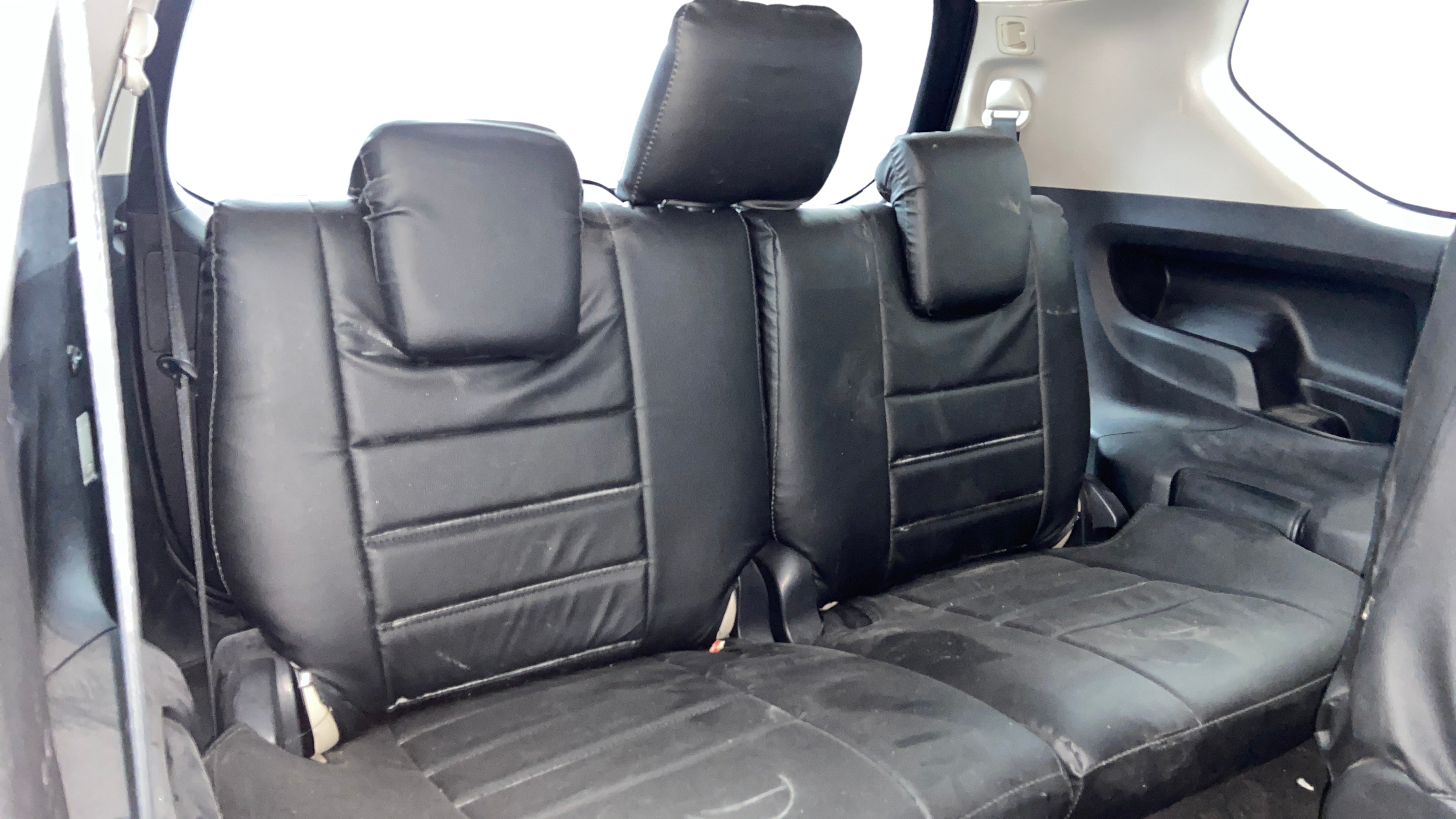 camera-Third-Seat-Row---optional--