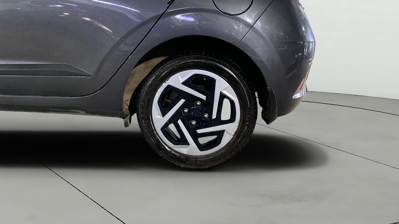 2024 Hyundai GRAND I10 NIOS SPORTZ 1.2 KAPPA VTVT, Petrol, Manual, 4,382 km, Left Rear Wheel