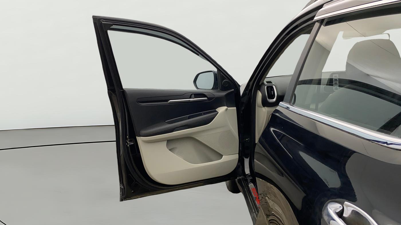 2021 KIA SONET HTX 1.0 IMT, Petrol, Manual, 1,04,326 km, LHS Front Door