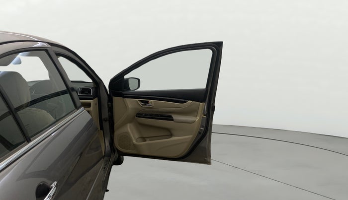 2016 Maruti Ciaz ZXI+, Petrol, Manual, 80,284 km, RHS Front Door