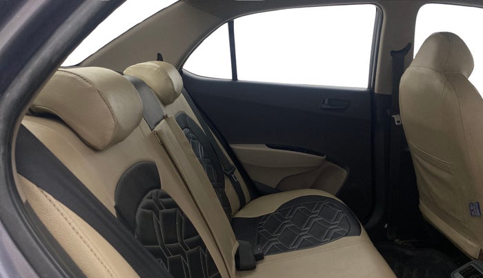 2018 Hyundai Xcent S 1.2, Petrol, Manual, 1,44,410 km, Right Side Rear Door Cabin