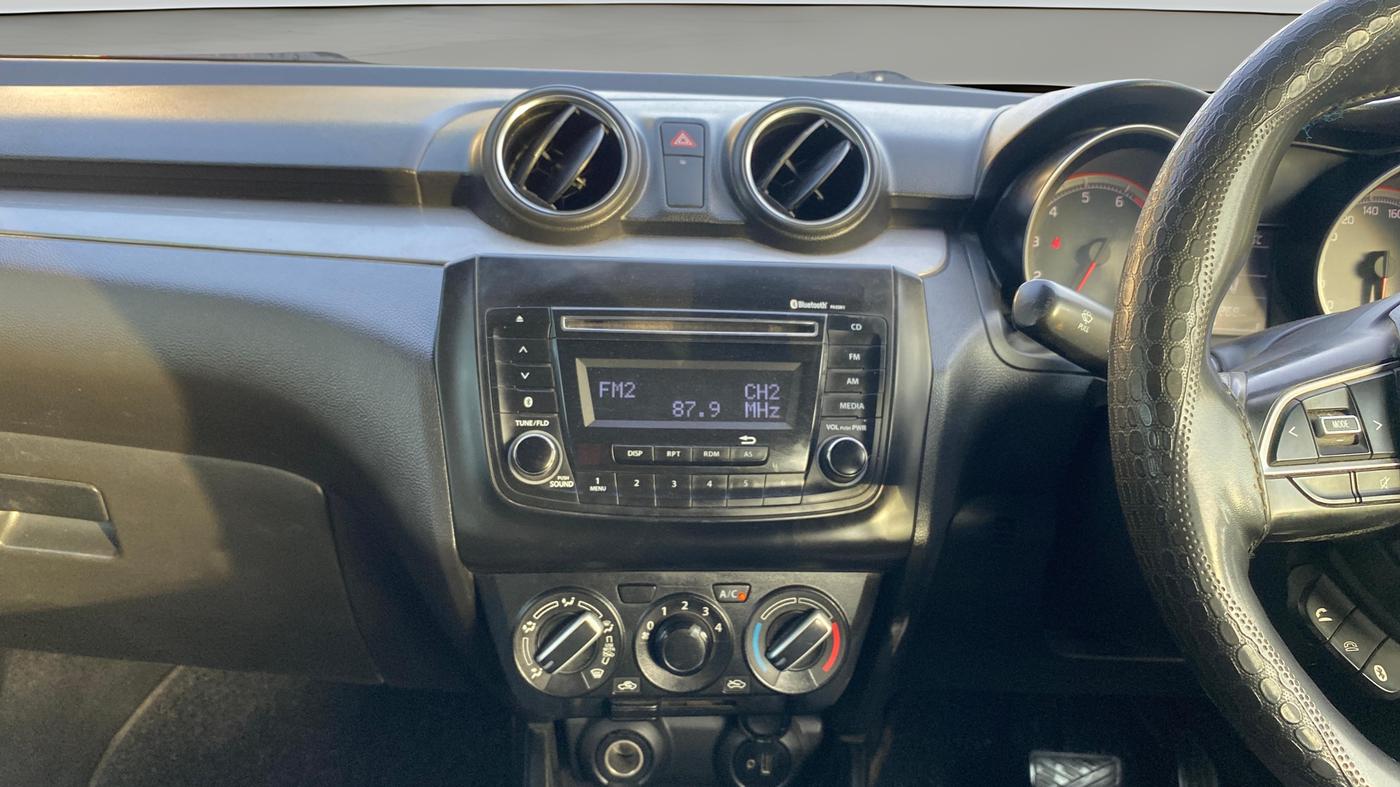 2020 Maruti Swift VXI AMT, Petrol, Automatic, 72,263 km, Air Conditioner