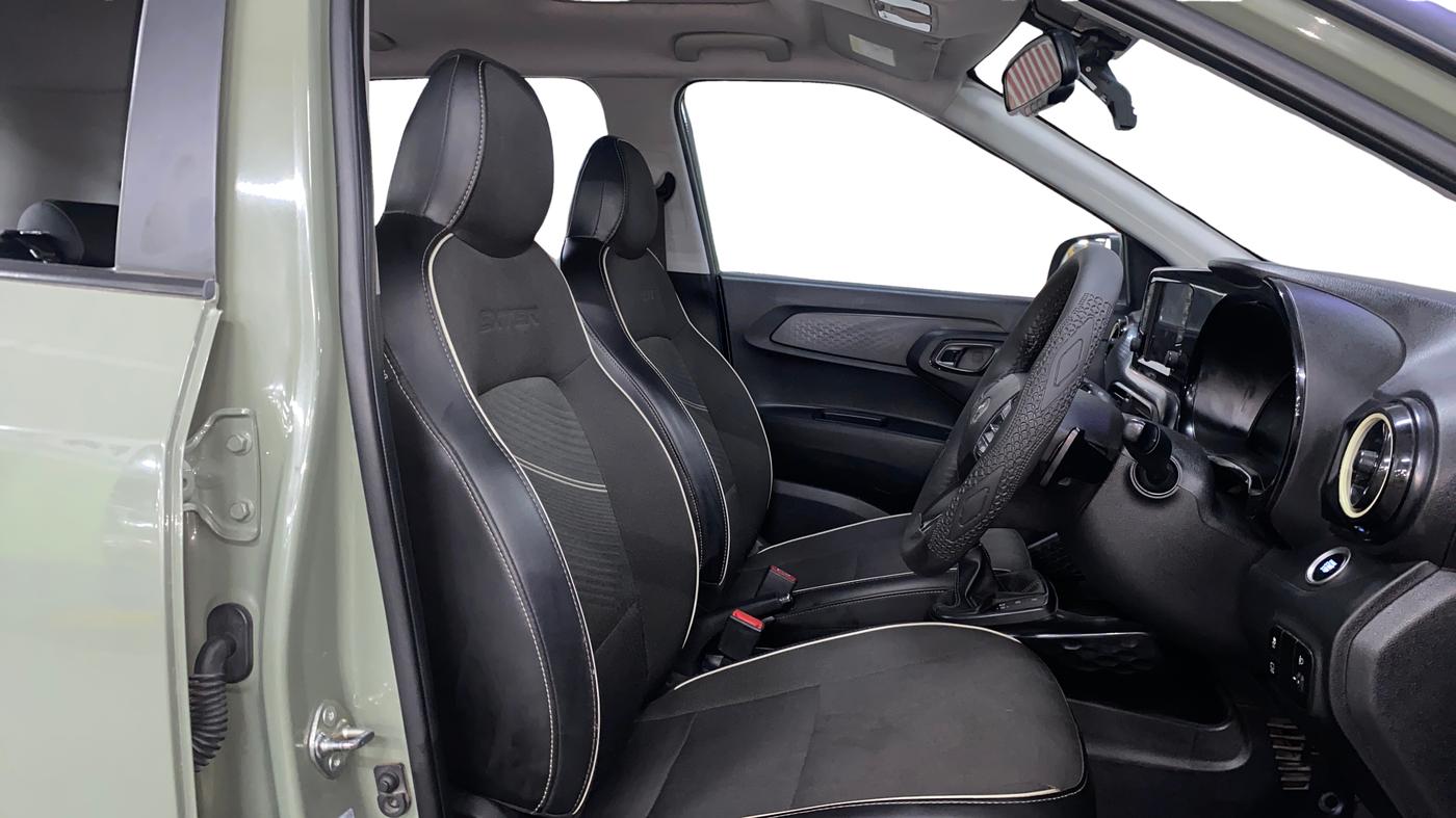 2023 Hyundai EXTER SX(O) CONNECT 1.2 AMT, Petrol, Automatic, 19,232 km, Right Side Front Door Cabin