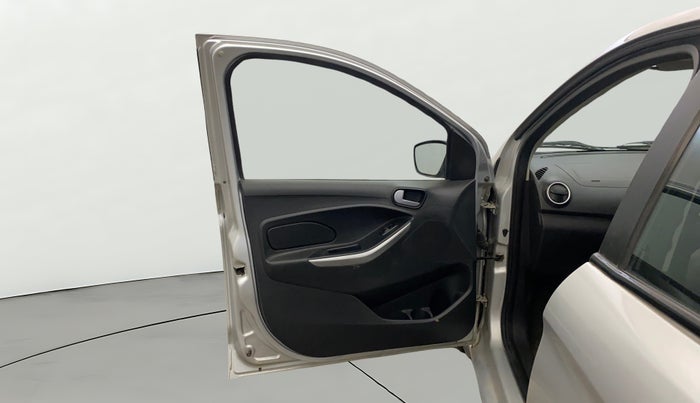 2018 Ford New Figo TREND 1.2 PETROL, CNG, Manual, 33,316 km, LHS Front Door