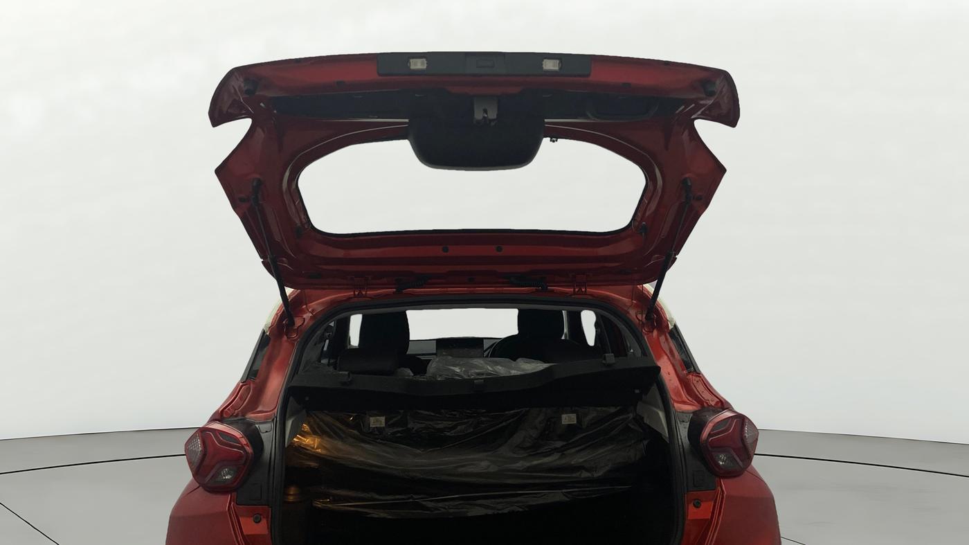 2025 Tata PUNCH Creative Plus (S) AMT, Petrol, Automatic, 19,349 km, Boot Door Open