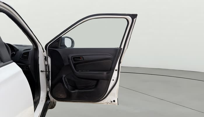 2021 Maruti Vitara Brezza VXI, Petrol, Manual, 96,997 km, RHS Front Door