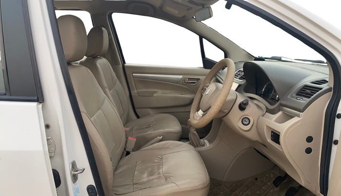 2017 Maruti Ertiga VXI, Petrol, Manual, 73,188 km, Right Side Front Door Cabin