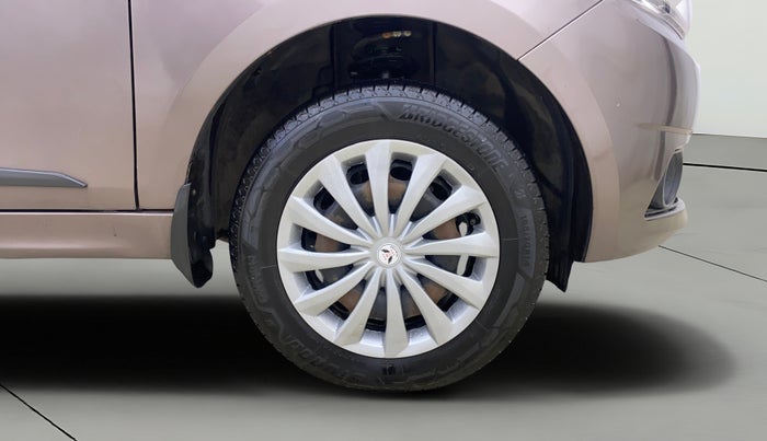 2018 Tata Tiago XT PETROL, Petrol, Manual, 51,732 km, Right Front Wheel