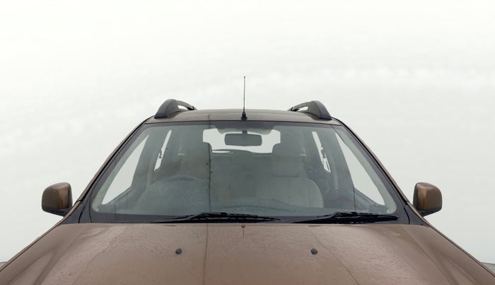 2014 Renault Duster 85 PS RXL DIESEL (OPT), Diesel, Manual, 1,26,494 km, Front Windshield