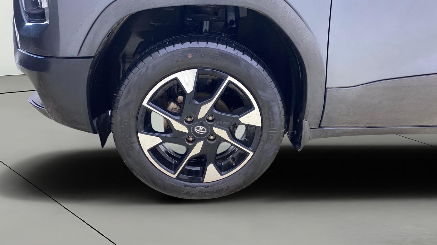 2021 Tata PUNCH CREATIVE  iRA PACK AMT, Petrol, Automatic, 19,008 km, Left Front Wheel