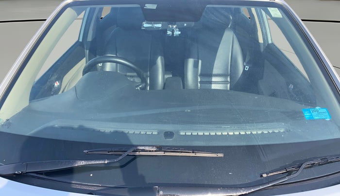 2018 Hyundai Verna 1.6 VTVT SX, Petrol, Manual, 50,759 km, Front Windshield