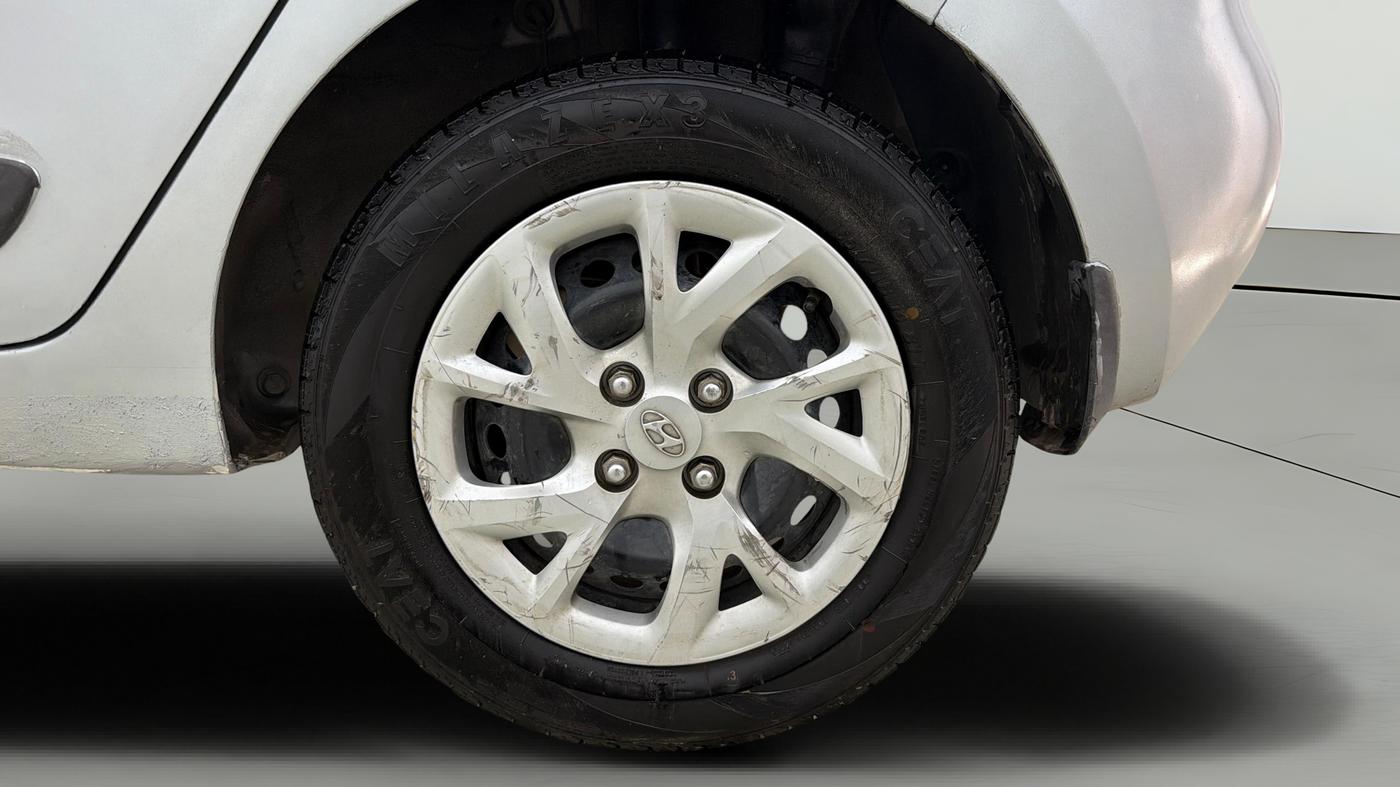 2019 Hyundai Grand i10 MAGNA 1.2 KAPPA VTVT, Petrol, Manual, 50,644 km, Left Rear Wheel