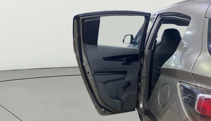 2018 Mahindra KUV 100 NXT K2 P 6 STR, Petrol, Manual, 26,324 km, LHS Rear Door