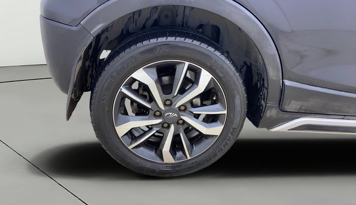 2019 Mahindra XUV300 W8 (O) 1.5 DIESEL, Diesel, Manual, 42,533 km, Right Rear Wheel