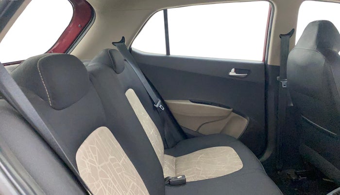 2014 Hyundai Grand i10 SPORTZ AT 1.2 KAPPA VTVT, Petrol, Automatic, 33,416 km, Right Side Rear Door Cabin