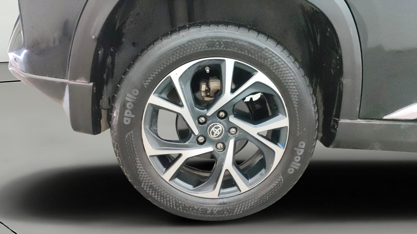 2023 Toyota URBAN CRUISER HYRYDER V HYBRID, Hybrid, Automatic, 89,766 km, Right Rear Wheel