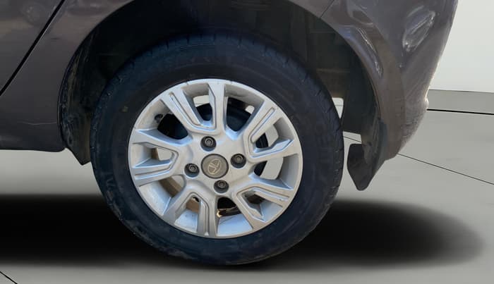2018 Tata Tiago XZ PETROL, Petrol, Manual, 27,226 km, Left Rear Wheel