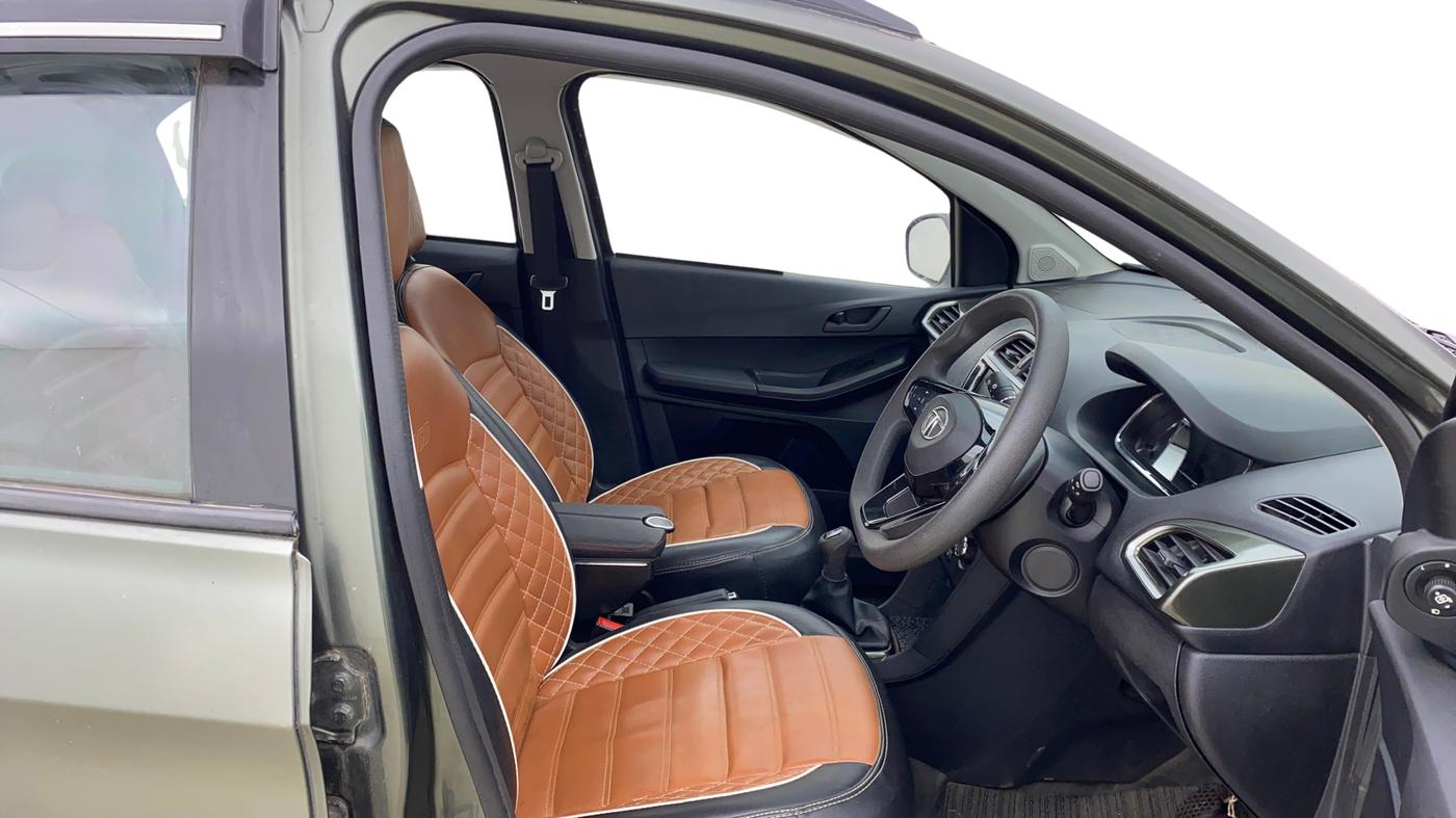 2021 Tata TIAGO NRG XZ MT, CNG, Manual, 45,857 km, Right Side Front Door Cabin