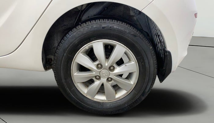 2014 Hyundai i20 SPORTZ 1.2, CNG, Manual, 63,655 km, Left Rear Wheel