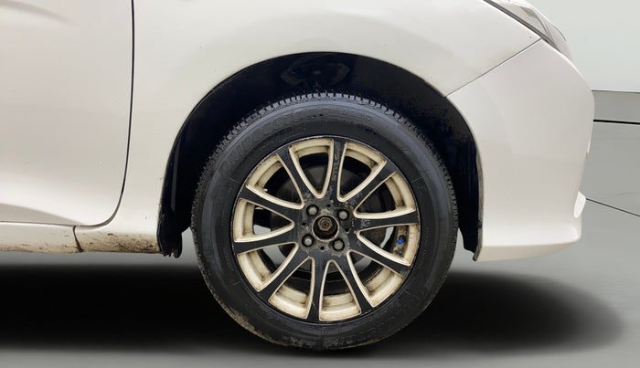 2014 Honda City 1.5L I-VTEC SV, Petrol, Manual, 1,19,596 km, Right Front Wheel