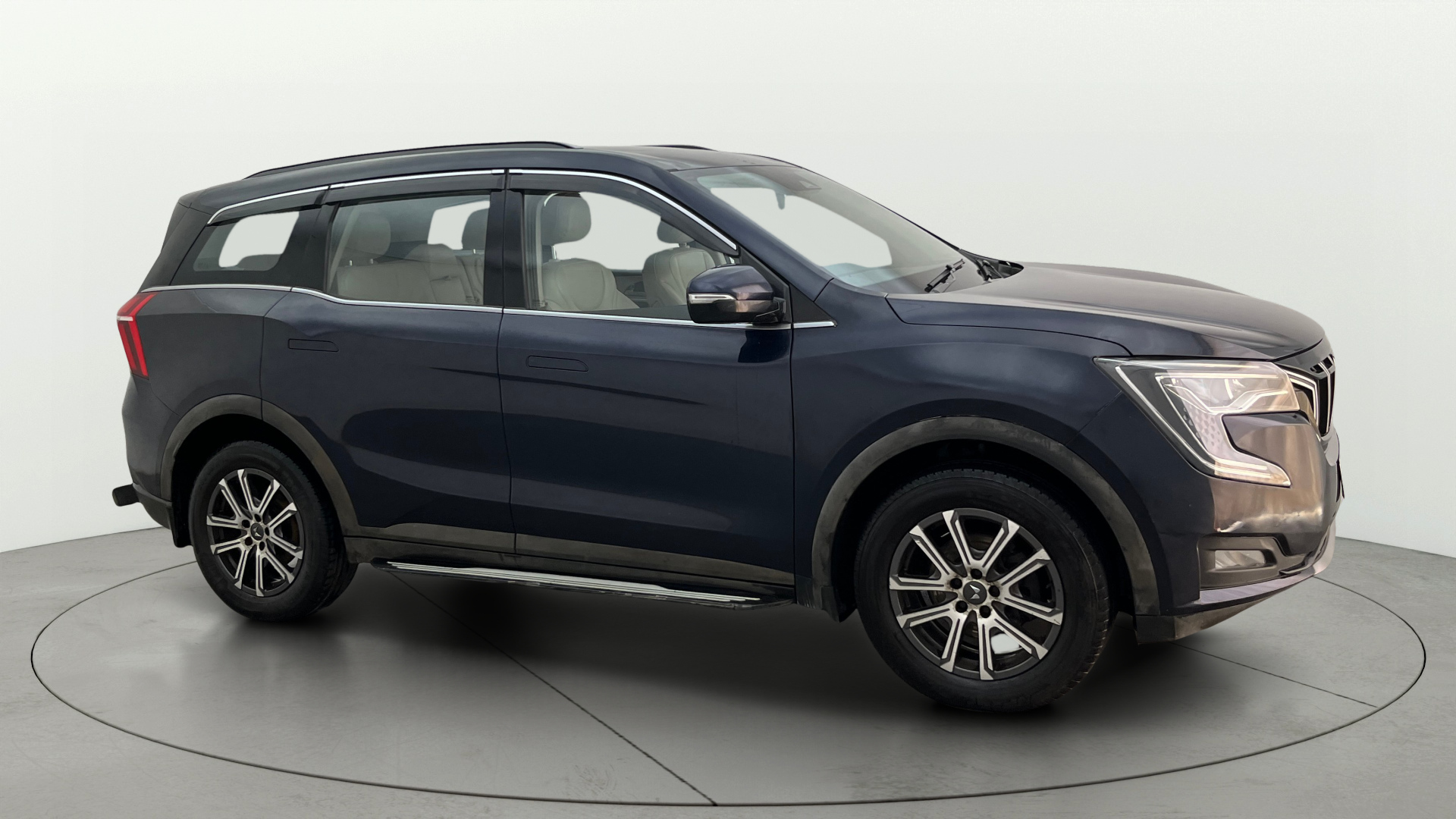 2022 Mahindra XUV700 2021-2026 AX 7 P AT 7 STR