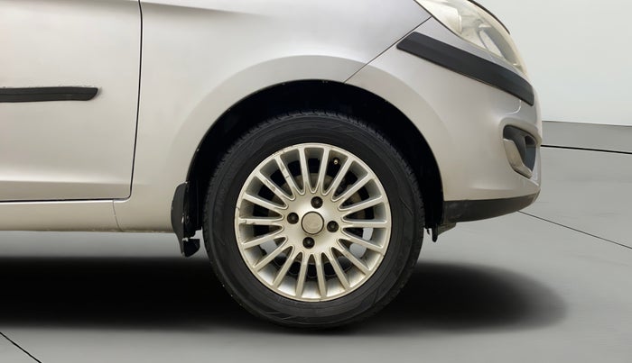 2015 Tata Zest XMS PETROL, Petrol, Manual, 63,165 km, Right Front Wheel