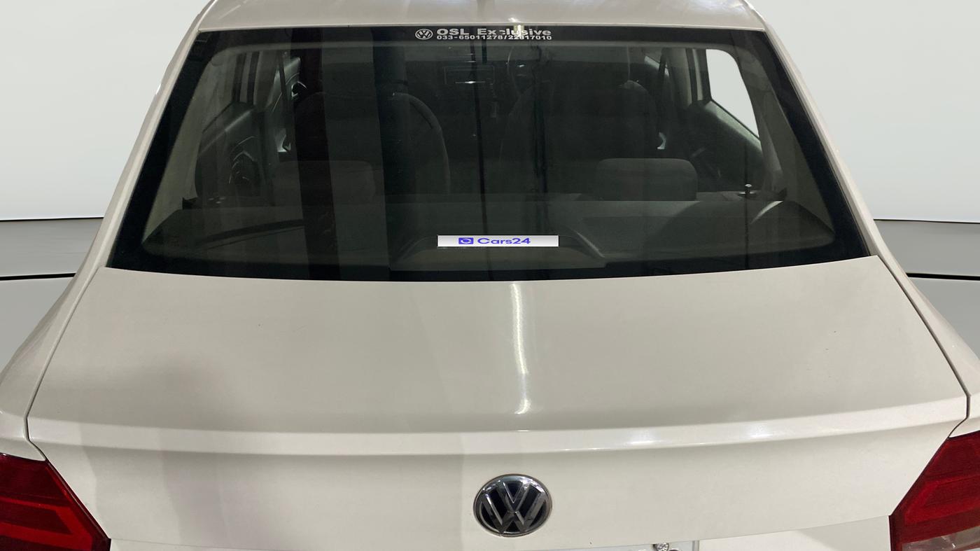 2018 Volkswagen Ameo COMFORTLINE 1.0L, Petrol, Manual, 76,093 km, Rear Windshield