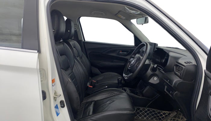 2024 Maruti Swift VXi, Petrol, Manual, 41,995 km, Right Side Front Door Cabin