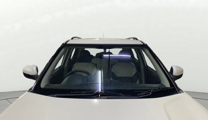 2021 Mahindra XUV300 W6 1.5 DIESEL AMT, Diesel, Automatic, 94,572 km, Front Windshield