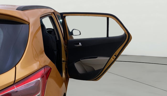 2015 Hyundai Grand i10 ASTA AT 1.2 KAPPA VTVT, Petrol, Automatic, 52,112 km, RHS Rear Door