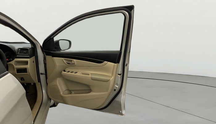 2018 Maruti Ciaz SIGMA 1.4 MT PETROL, Petrol, Manual, 39,880 km, RHS Front Door