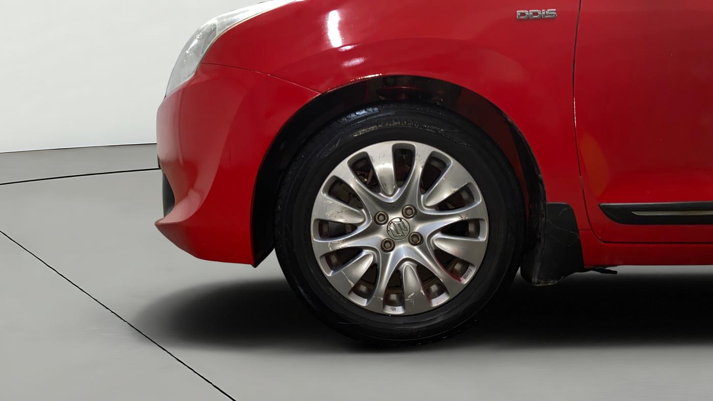 2016 Maruti Baleno ZETA DIESEL 1.3, Diesel, Manual, 68,780 km, Left Front Wheel