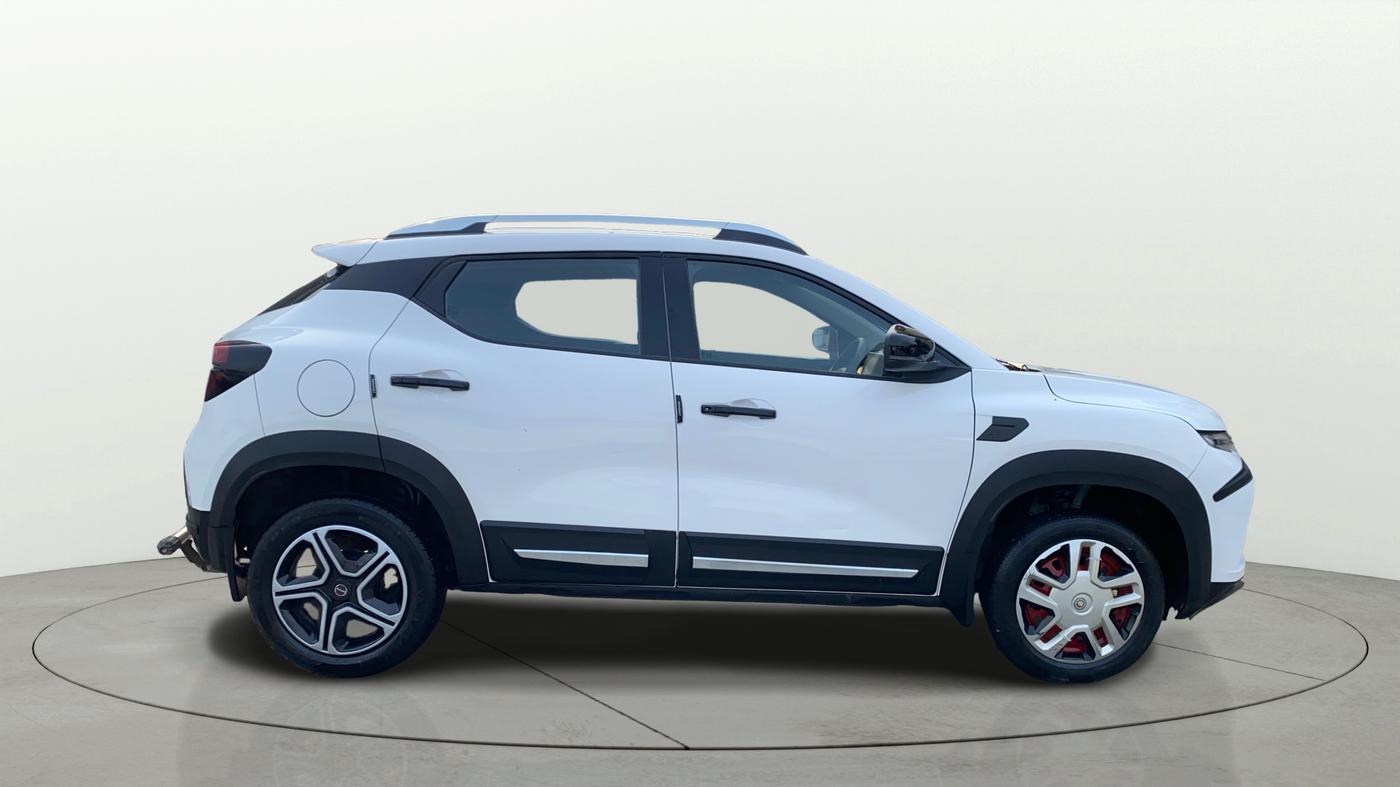 2022 Renault Kiger RXT MT, Petrol, Manual, 3,694 km, Right Side View