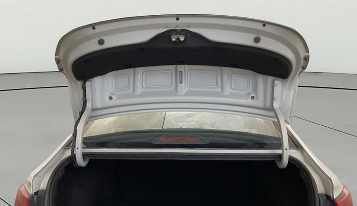 2017 Hyundai Verna 1.6 VTVT SX, Petrol, Manual, 51,658 km, Boot Door Open