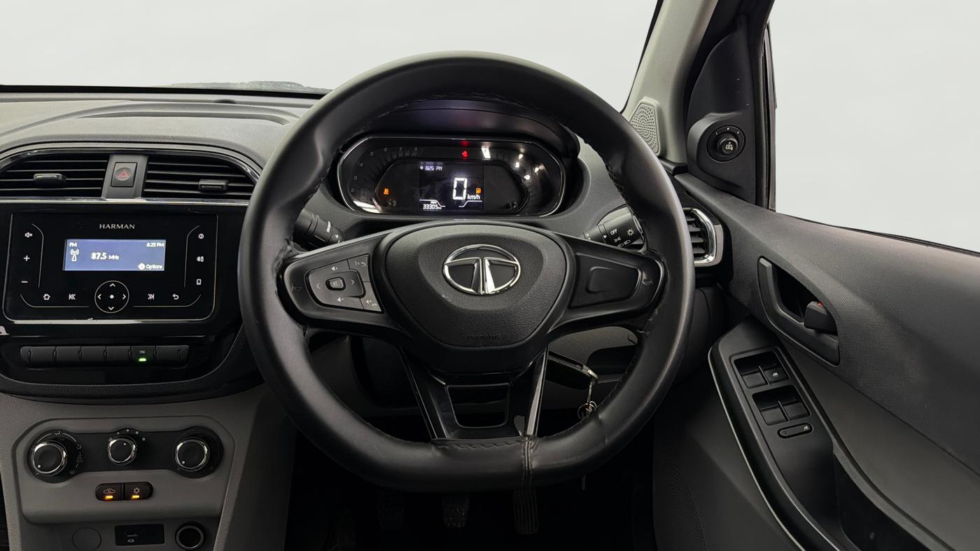 2022 Tata Tiago XT CNG, CNG, Manual, 33,279 km, Steering Wheel Close Up