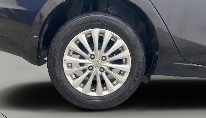 2020 Maruti Ciaz DELTA AT 1.5 SHVS PETROL, Petrol, Automatic, 1,38,064 km, Right Rear Wheel