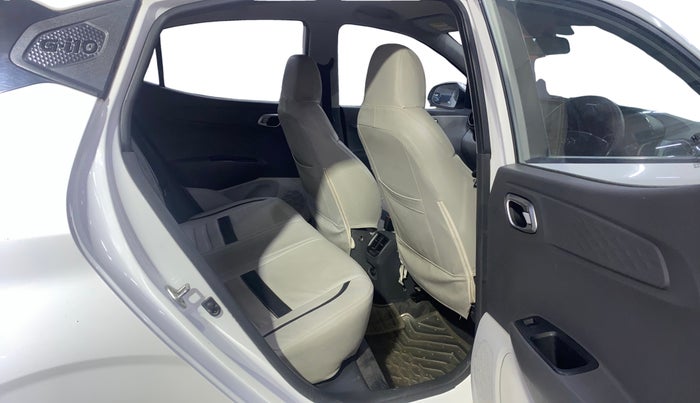 2020 Hyundai GRAND I10 NIOS SPORTZ 1.2 KAPPA VTVT CNG, CNG, Manual, 57,683 km, Right Side Rear Door Cabin