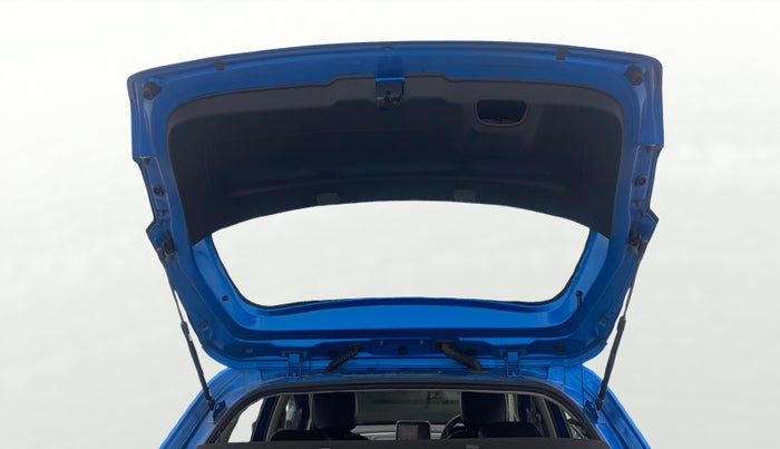 2022 Tata ALTROZ XZ PETROL, Petrol, Manual, 37,724 km, Boot Door Open