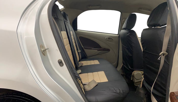 2014 Toyota Etios V, Petrol, Manual, 81,689 km, Right Side Rear Door Cabin