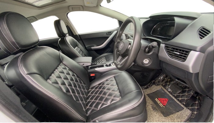 2023 Tata NEXON XMA PLUS SUNROOF PETROL, Petrol, Automatic, 13,296 km, Right Side Front Door Cabin