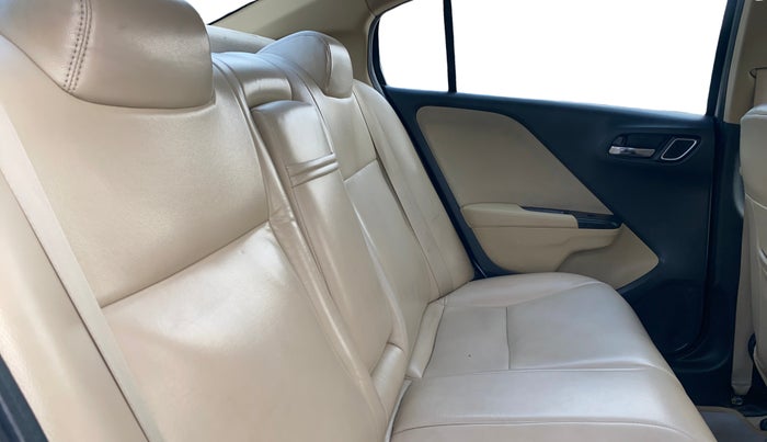 2019 Honda City 1.5L I-VTEC V MT, CNG, Manual, 78,988 km, Right Side Rear Door Cabin