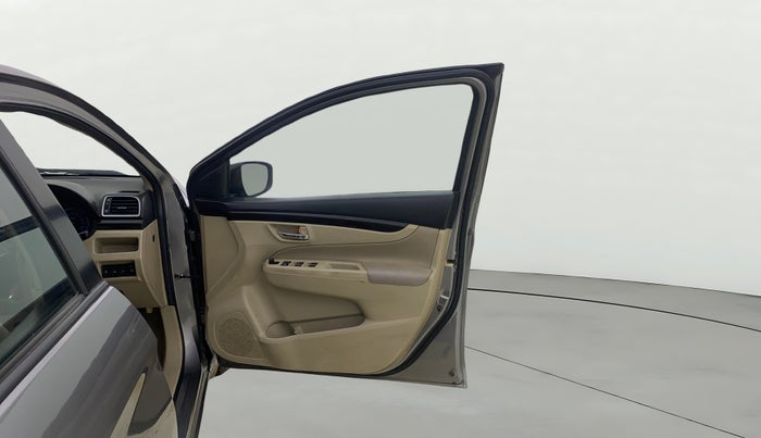 2017 Maruti Ciaz ZETA DIESEL 1.3, Diesel, Manual, 71,267 km, RHS Front Door