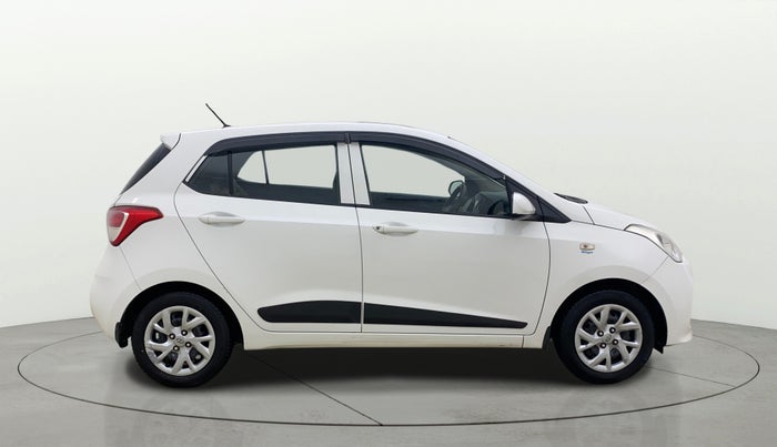 2017 Hyundai Grand i10 MAGNA 1.2 KAPPA VTVT, CNG, Manual, 55,274 km, Right Side View