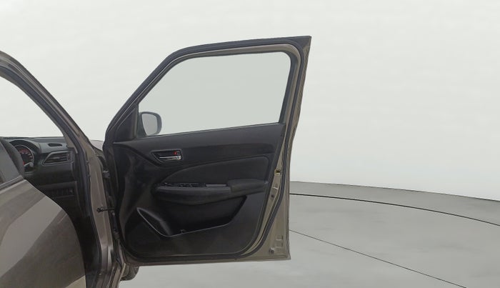 2018 Maruti Swift VXI, Petrol, Manual, 46,987 km, RHS Front Door