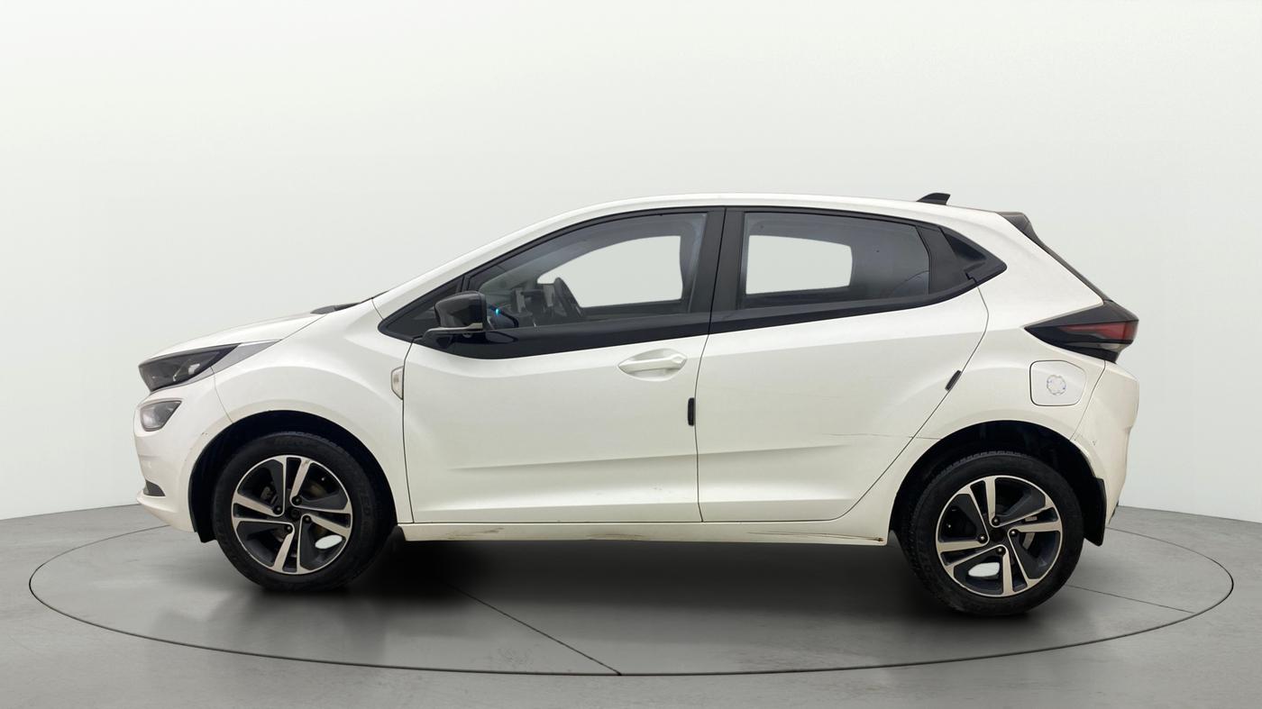 2024 Tata ALTROZ  XZ PLUS (S) , Diesel, Manual, 29,349 km, Left Side